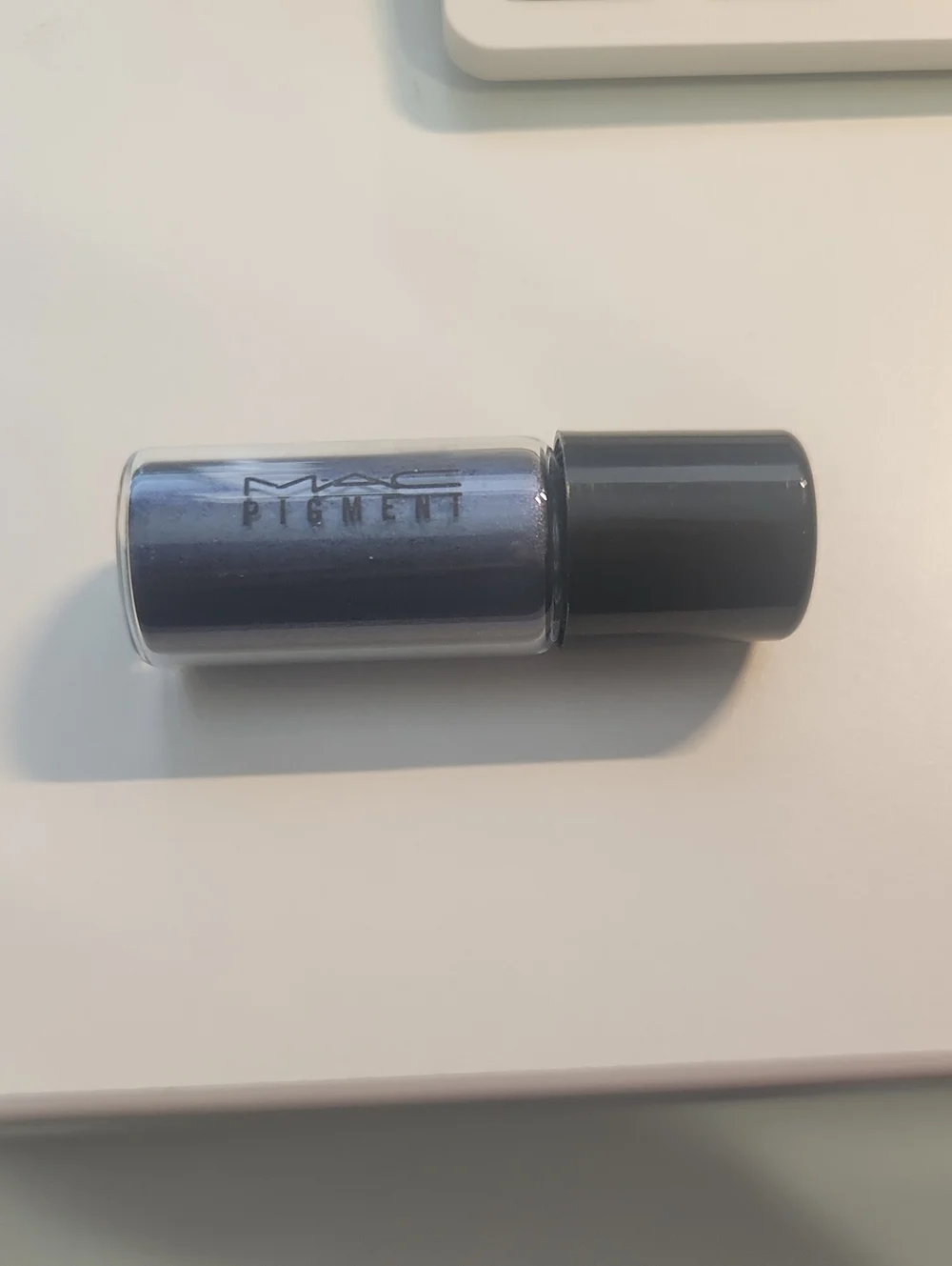 MAC Cosmetics Loose Pigment Eyeshadow — Shimmering Steel Blue